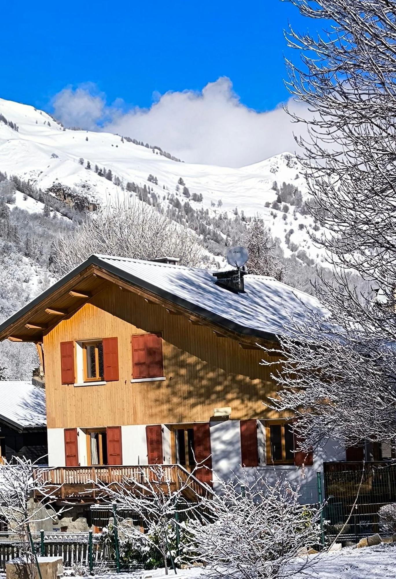 Appartement En Duplex Dans Un Chalet Typique Valloire Bagian luar foto